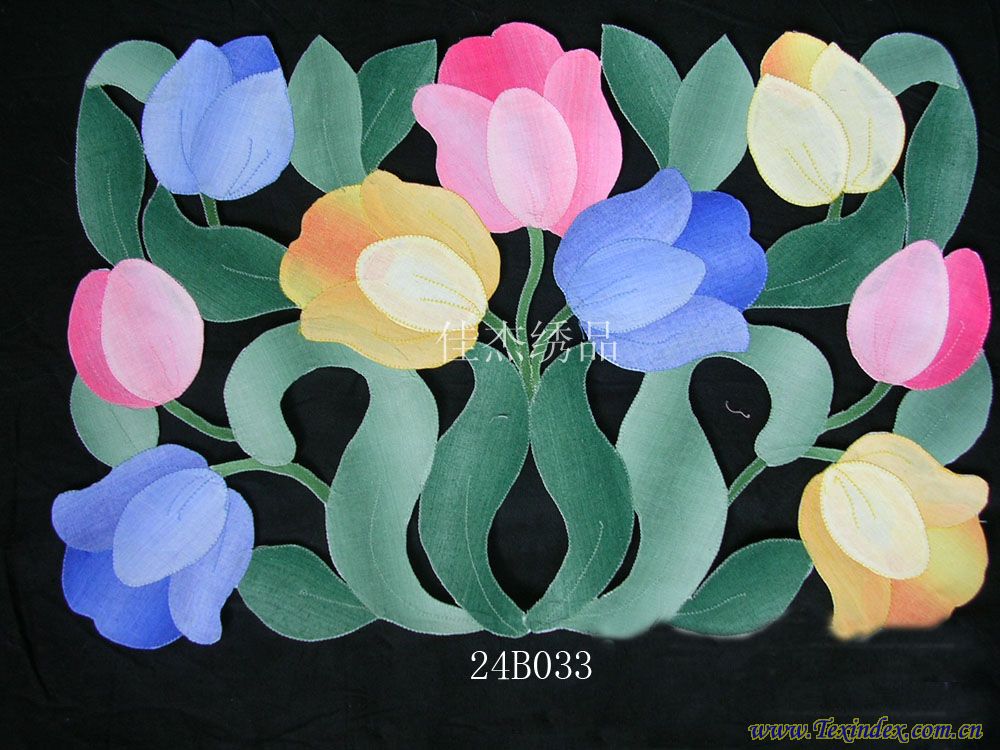 補花盤墊  規格33*48/30*45/15*30 纖維材料100%滌 品種補花盤墊 織制方法補繡 工藝特點手工 產地山東 淄博